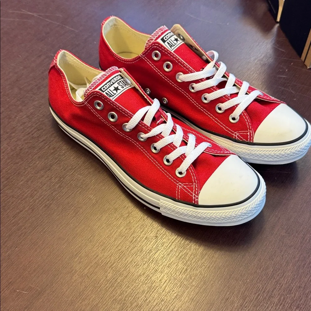 Converse All Star Low Top Sneakers in Red and White - Picture 3 of 9